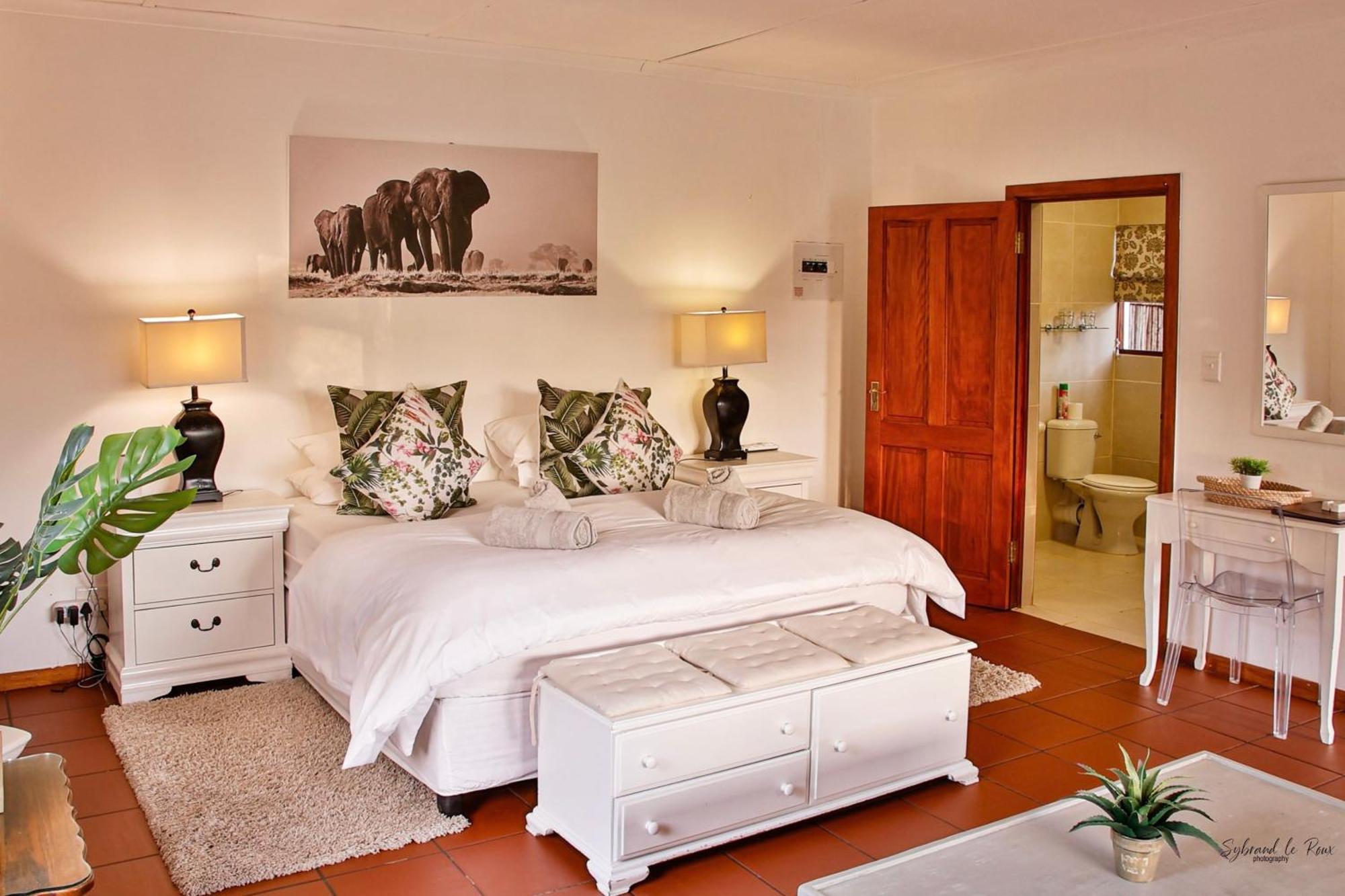 Ndlovu Addo River Lodge Kirkwood Room photo